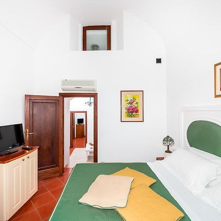 Casa Chiesa Nuova Appartement Positano Buitenkant foto