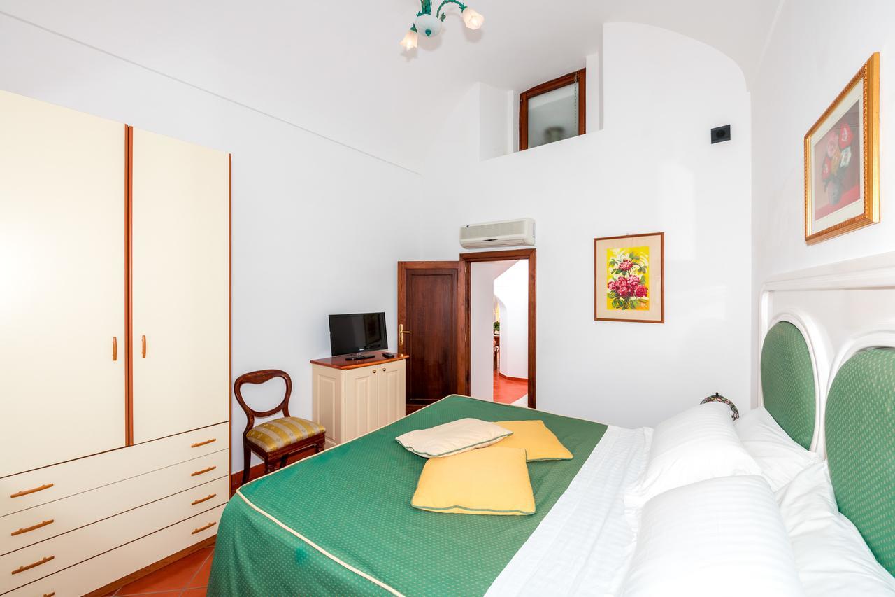 Casa Chiesa Nuova Appartement Positano Buitenkant foto